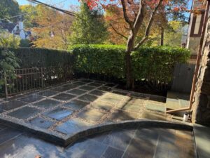 Bronxville, NY Flag stone & decorative gravel patio installation 2